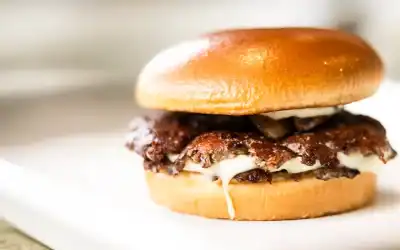 Best Burger in Nicosia: What to Order This Summer